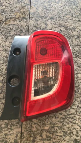 Lanterna LD Nissan March