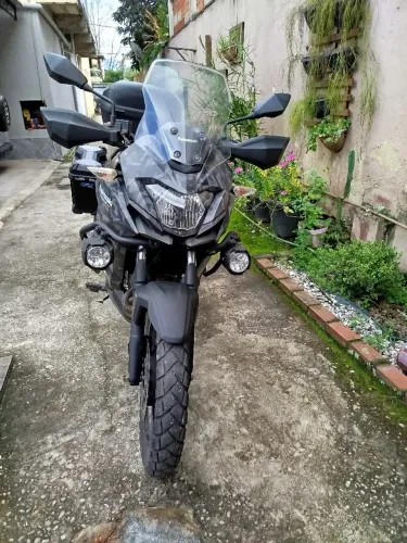 Versys 300  troco Ténéré 250 