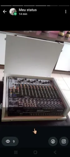 Mesa de som behringer, xenyx X2222usb, muito  conservada, inclui case de proteção 