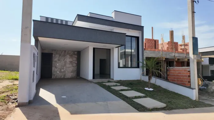 Casa Térrea em Condominio, Resid. Villagio Wanel, Sorocaba, 3 Suítes, Piscina e Espaço Gou