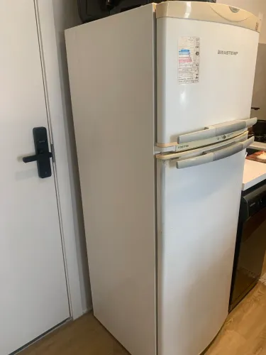 Geladeira Frost free Brastemp 220V