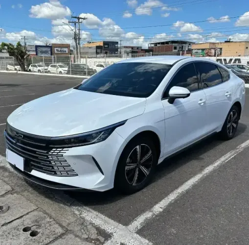 BYD King GL 1.5 16V Híbrido Aut. 2025