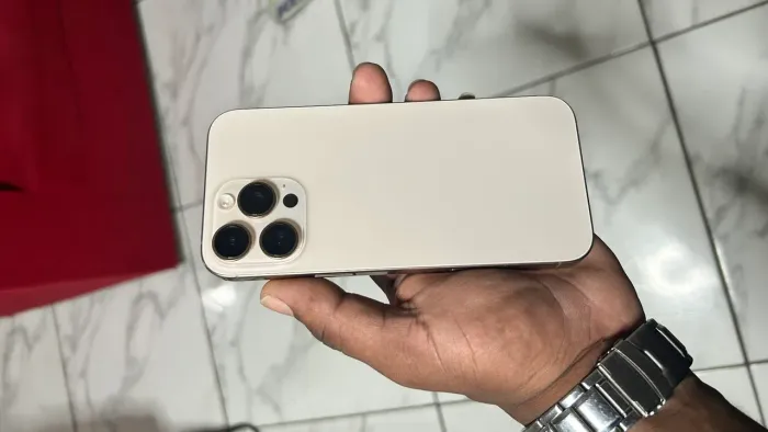 Vendo iPhone 16 pro max 256 gb