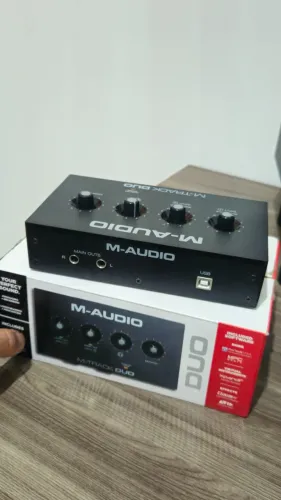 Interface de  audio M-audio mtrack duo