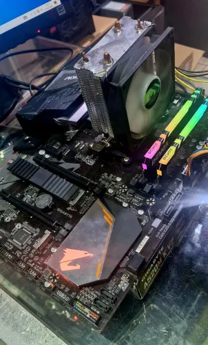 Kit Gamer Aorus RYZEN 5/ 16GB RGB/ SSD com sistema entrego parcelo 