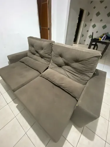 Sofá retrátil