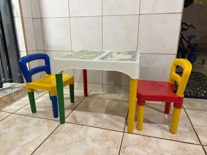 Mesinha Infantil Didática Com 2 Cadeiras Poliplac