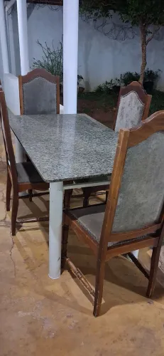 Vendo mesa 4 lugares