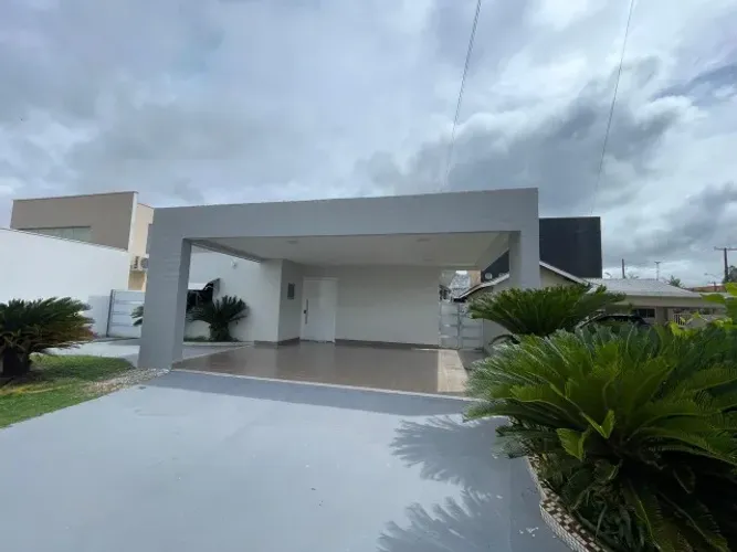 ALUGO EXCELENTE CASA NO RESIDENCIAL MANARI, VALOR DO ALUGUEL $ 7.000,00