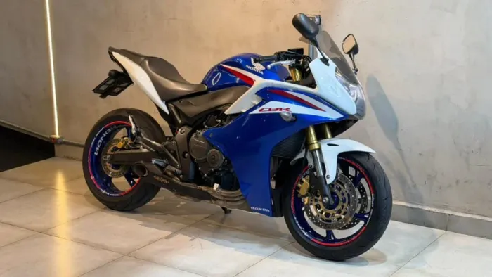 HONDA CBR 600 F