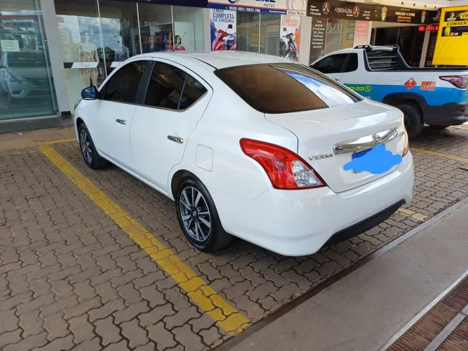 Nissan Versa SL Direct 1.6 16V Flex Aut. (pcd) 2020