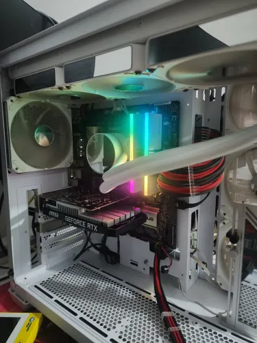 PC GAMER i7 + 16GB DDR4 + RTX 3050