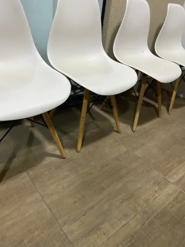 Cadeiras eames