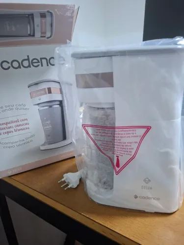 Cafeteira com Copo Térmico