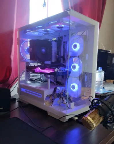 Gabinete Full tower Aquário+ frente mesh com controladora ARGB