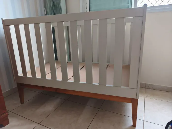 Berço em ótimo estado.
