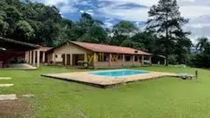 Chacara no Condomínio Fazenda Velha - ARUJÁ/SP