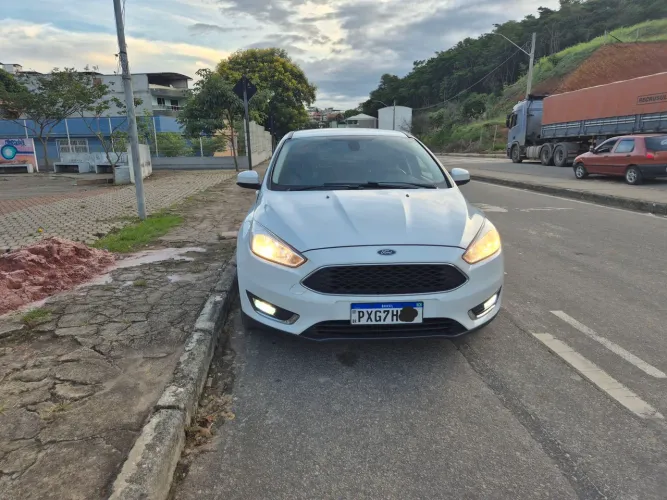 Ford Focus 1.6 S/se/se Plus Flex 8v/16v 5P 2016