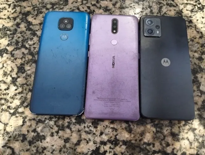 Celulares pra conserto