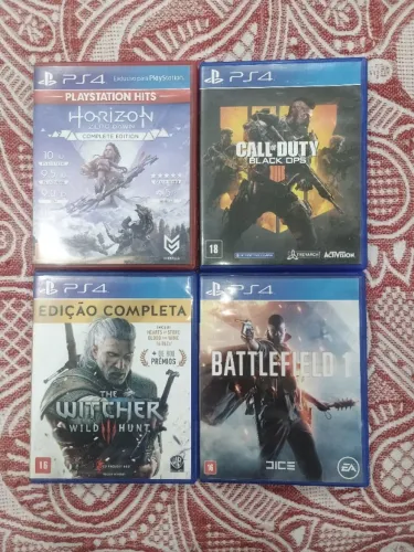 Vendo 4 jogos de PS4 R$200,00 todos 