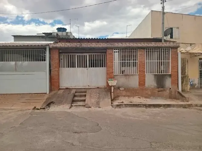 Casa a venda em Carapicuiba no Vila Dirce com dois dormitorios