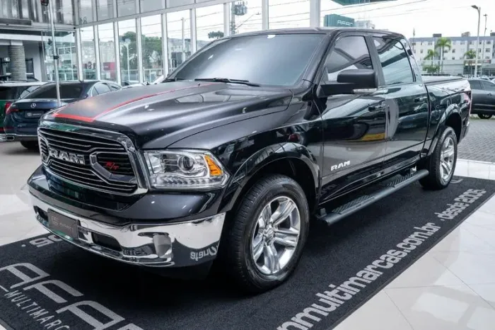 Ram Classic Laramie 5.7 V8 16V Gasolina 4X4 Aut. 2023