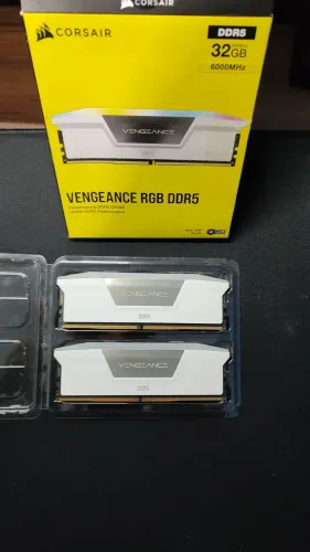 Memória ram ddr5 32gb(2x16gb) 6000mhz Corsair Vengeance RGB