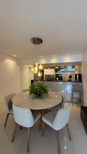 Imóvel para venda tem 130 metros quadrados com 3 quartos em Itaigara - Salvador - BA