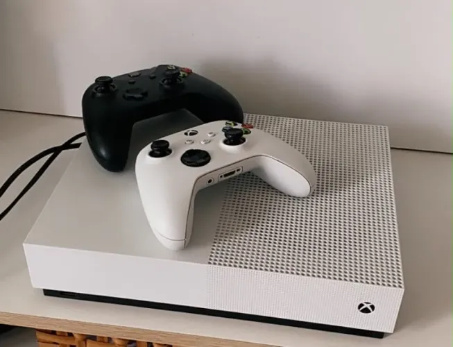Xbox one S de 1tb branco