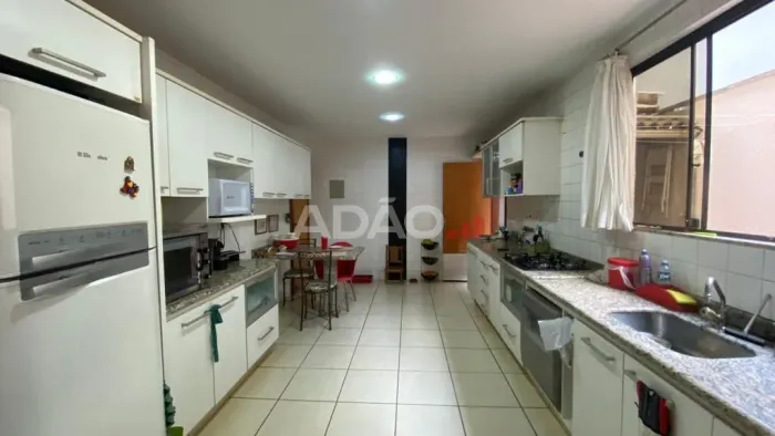 SOBRADO 4Q c/ 3 Suítes - PORTAL DO SOL 2 Casa em Condomínio com 4 Quarto(s) e 5 banheiro(s