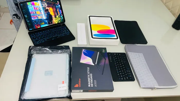 iPad 10 + teclado retro iluminado magnético + caneta + 3 capas + Mini teclado