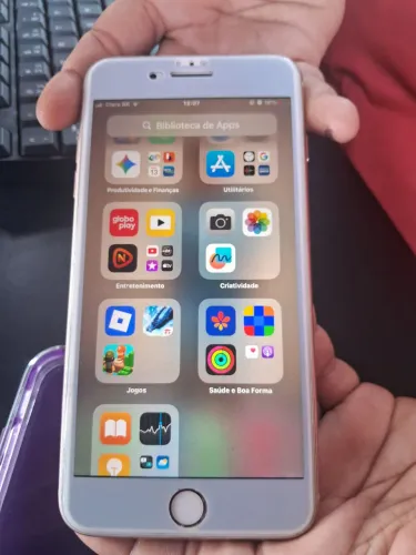 IPHONE 8