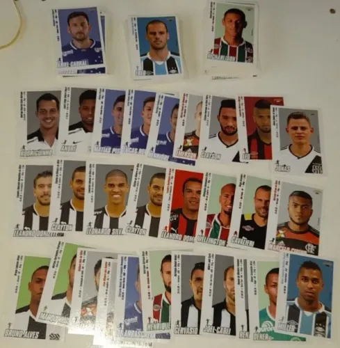 153 Figurinhas Do Album Do Campeonato Brasileiro De 2016,Originais,Em Muito Bom Estado