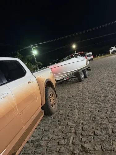 Lancha motor 90 HP