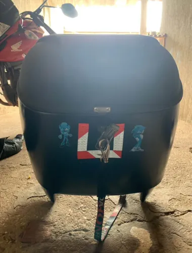 Baú 80L + chapam