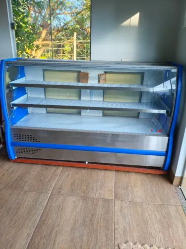  balcão expositor e refrigerador 