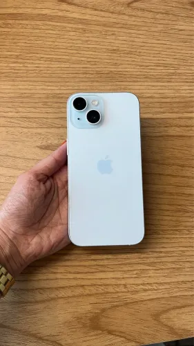 iPhone 15 128GB