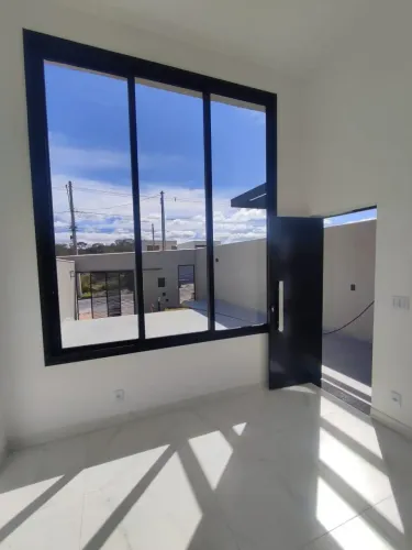Casa geminada à venda, 3 quartos, 1 suíte, 4 vagas, Novo Centro - Santa Luzia/MG