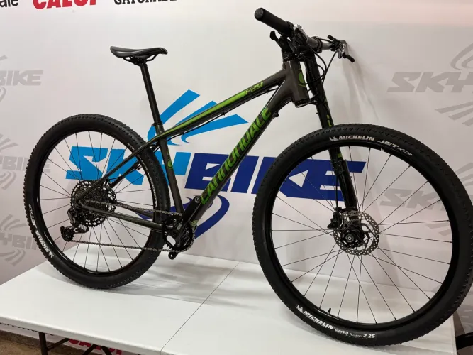 BICICLETA CANNONDALE F29 CARBON DISC TAMANHO 17 SEMI-NOVA