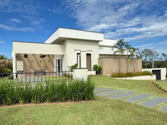 Casa condomínio - Águas de São Pedro - SP