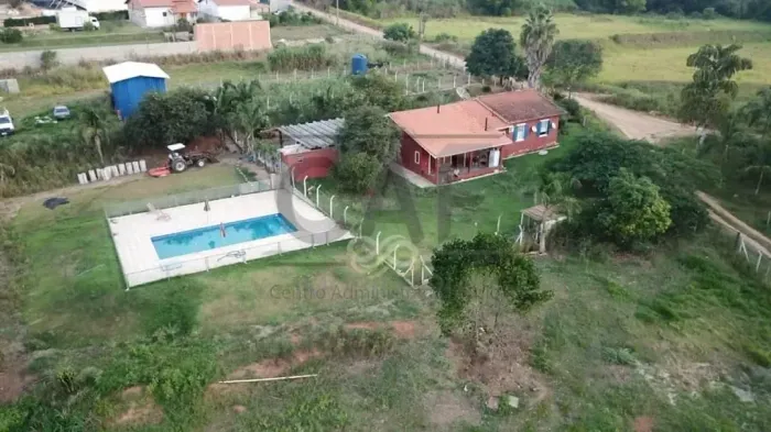 Sítio com 3 dormitórios à venda, 21000 m² por R$ 1.700.000,00 - Alegre - Holambra/SP