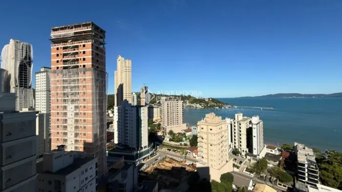 Apartamento à venda no Centro de Itapema