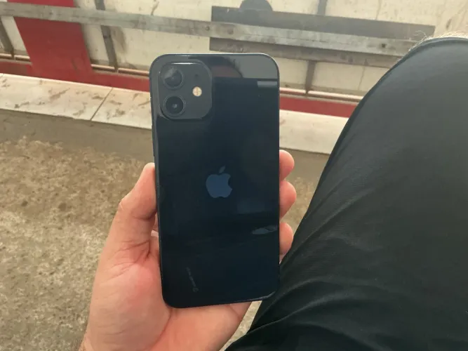 iPhone 12 64g 