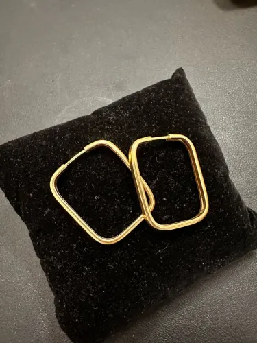 Brinco Argola de ouro 4.67g 18k procedência garantia eterna