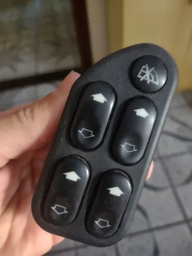 Conjunto botões vidros elétricos Ecosport, Fiesta etc