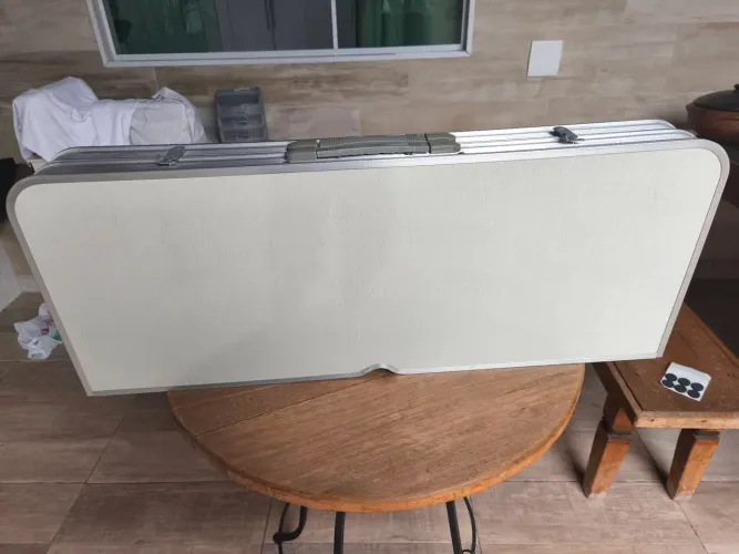 Mesa tipo maleta, de alumínio para camping