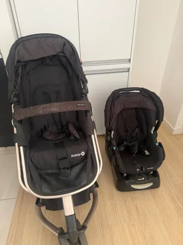 Carrinho e bebê conforto safety