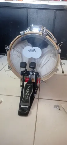Pedal duplo DW 7000 semi novo acompanha bag