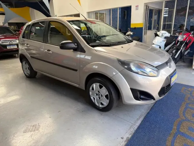 Ford Fiesta 1.0 8V Flex/class 1.0 8V Flex 5P 2014