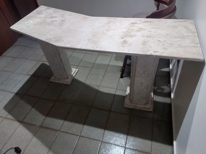Mesa de mármore